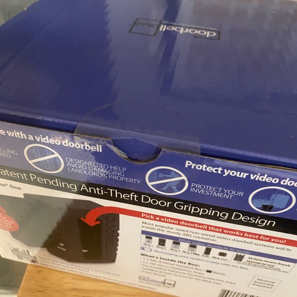 New Dorbell Boa - Picture 2 of 4